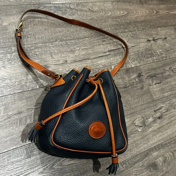 Vintage Leather Dooney & Bourke Navy Blue Bucket Bag - Picture 1 of 9